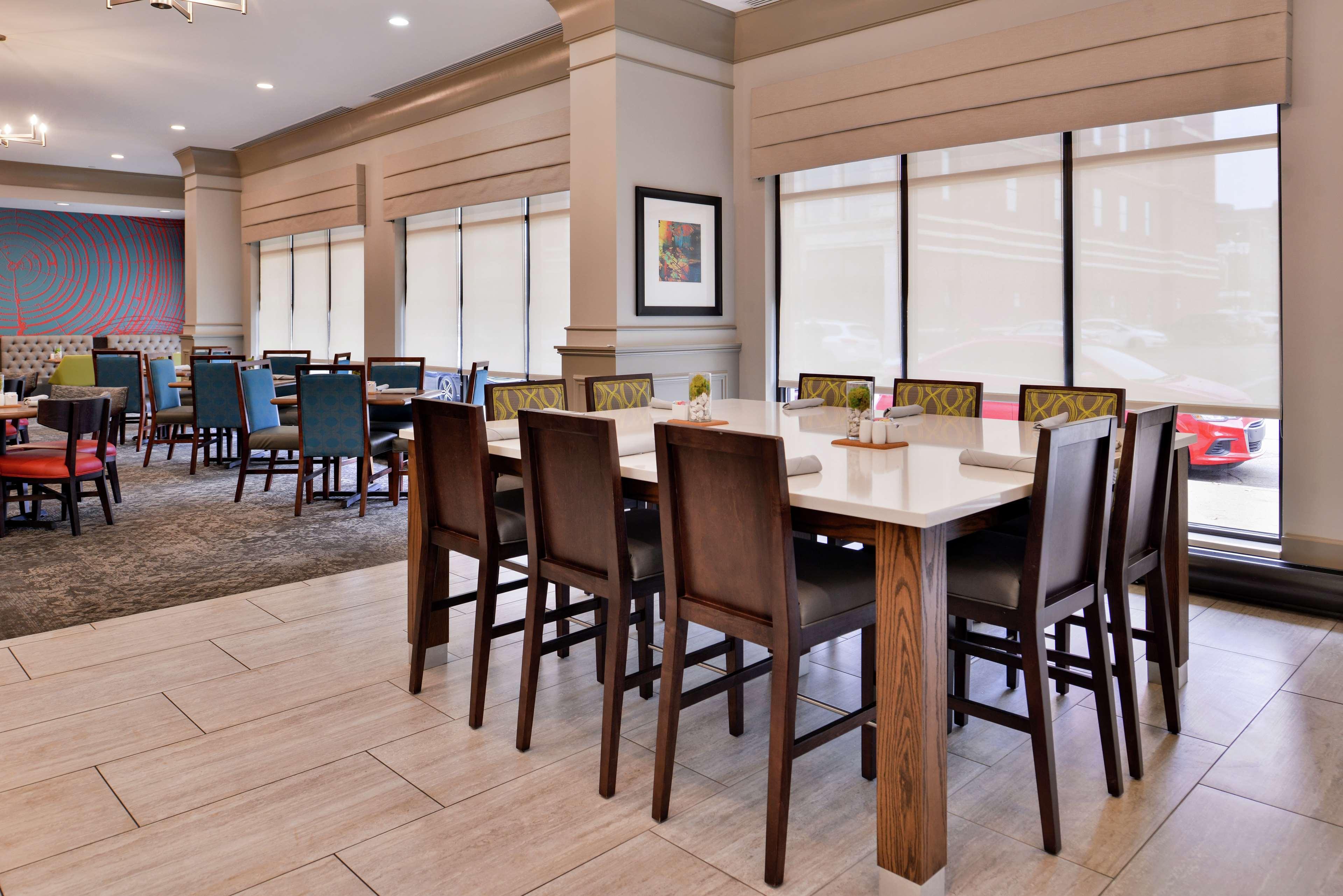 Hilton Garden Inn Terre Haute Buitenkant foto
