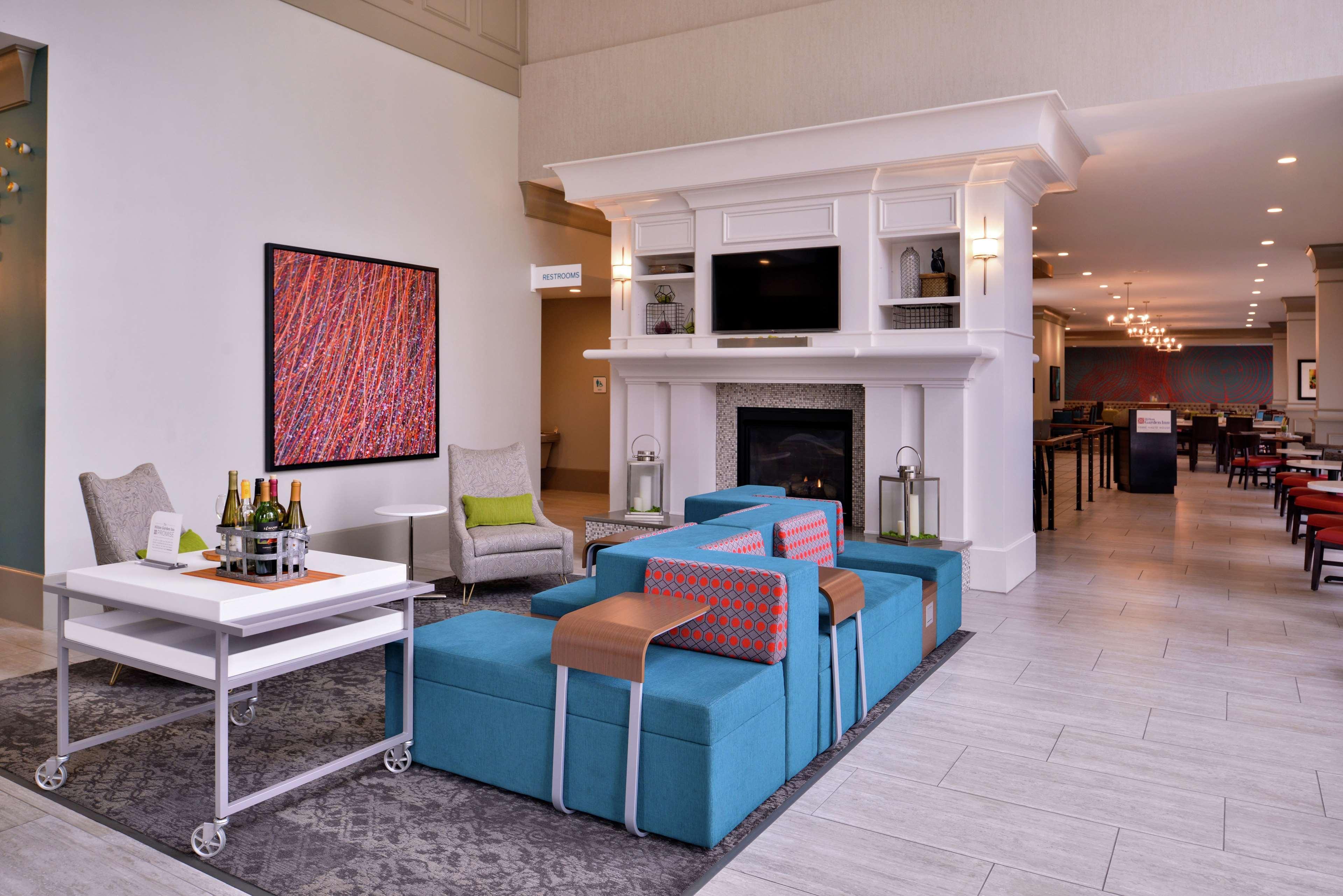 Hilton Garden Inn Terre Haute Buitenkant foto