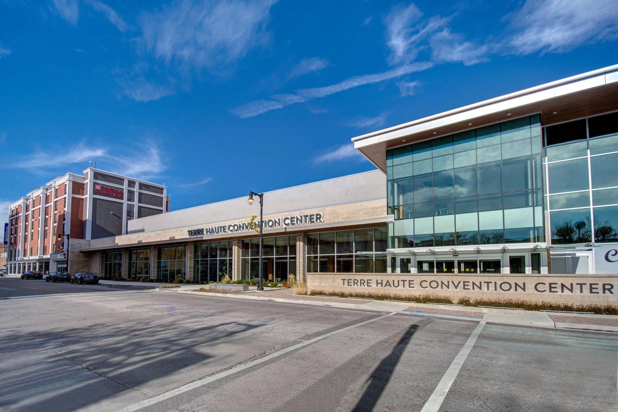 Hilton Garden Inn Terre Haute Buitenkant foto