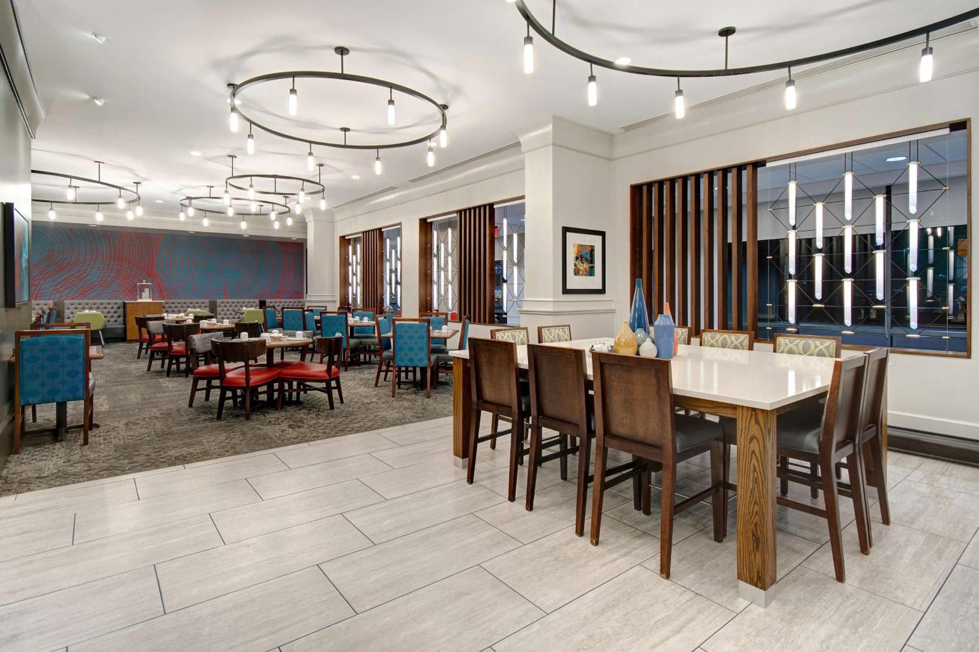Hilton Garden Inn Terre Haute Buitenkant foto